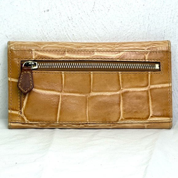 Dooney & Bourke Continental Crocodile Embossed Leather Wallet Neutral Tan - Picture 5 of 13